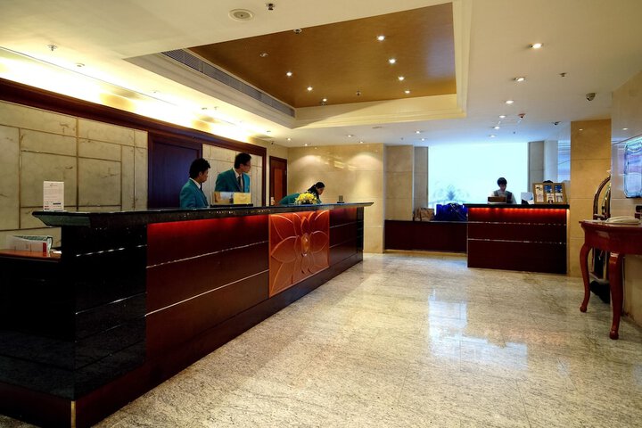 Hotel Interior 4 of 37