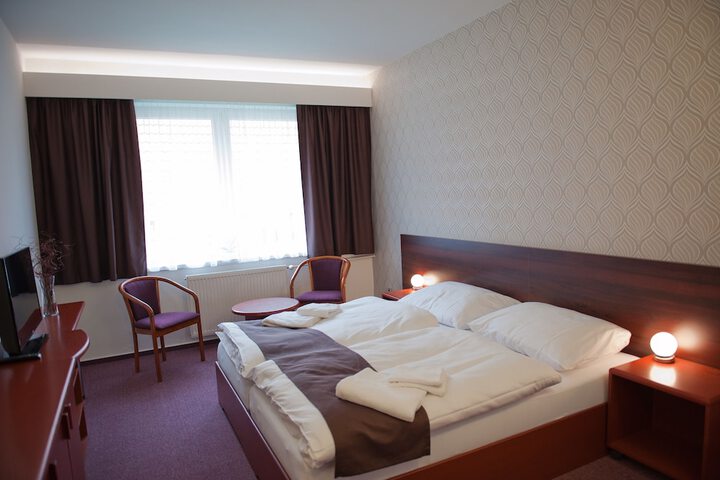 Room 19 of 113
