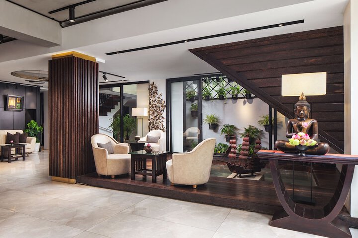 Guest Lobby
