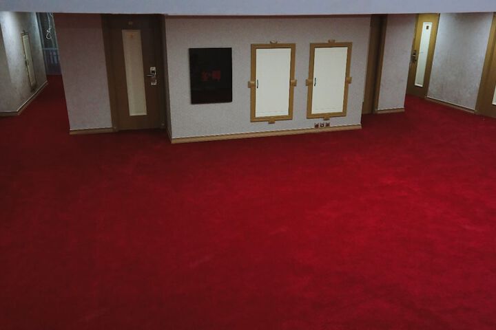 Room 34 of 46