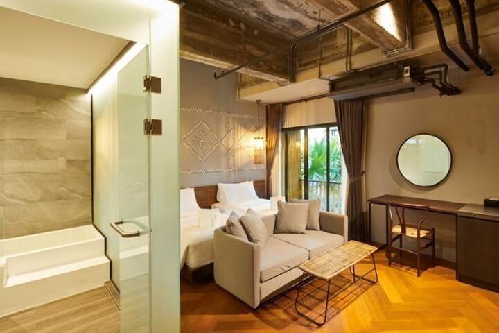 Room 27 of 54