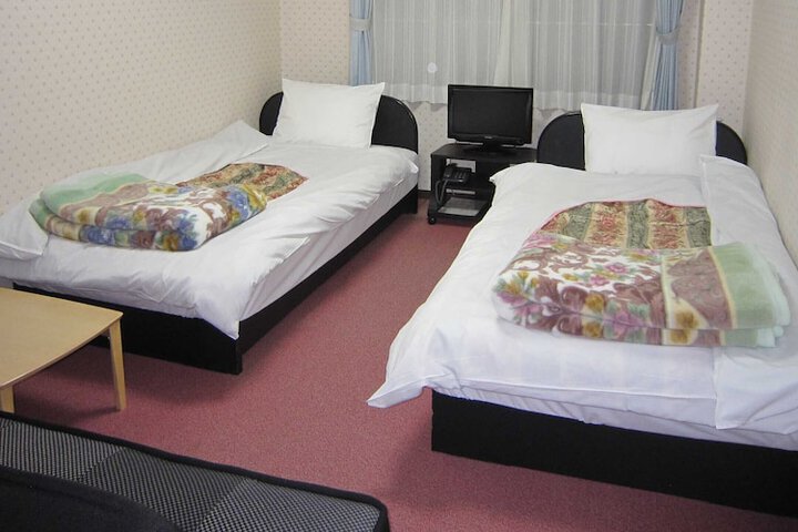 Room 30 of 36