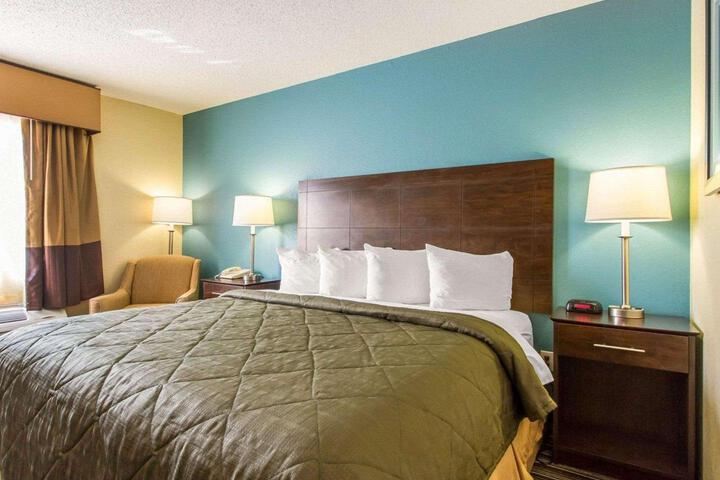 1 King Bed Accessible (1 of 3)
