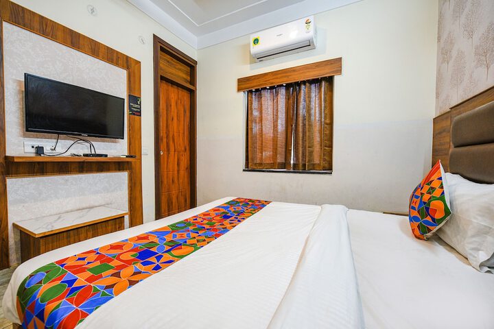 Room 18 of 24