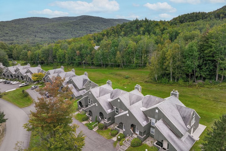 Mid-century Tenney Mountain Condo Near Hiking