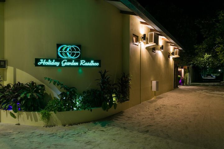 Hotel 44 of 48
