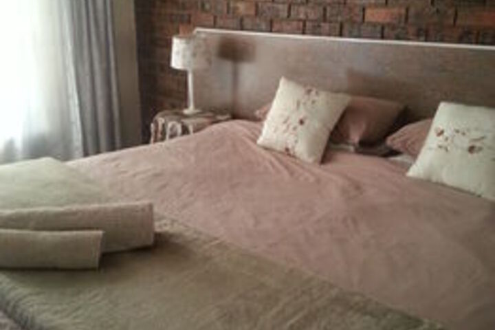 Room 11 of 26