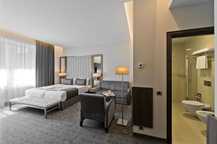 Room 14 of 70