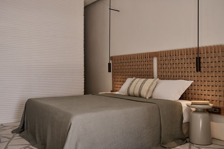 Room 6 of 64