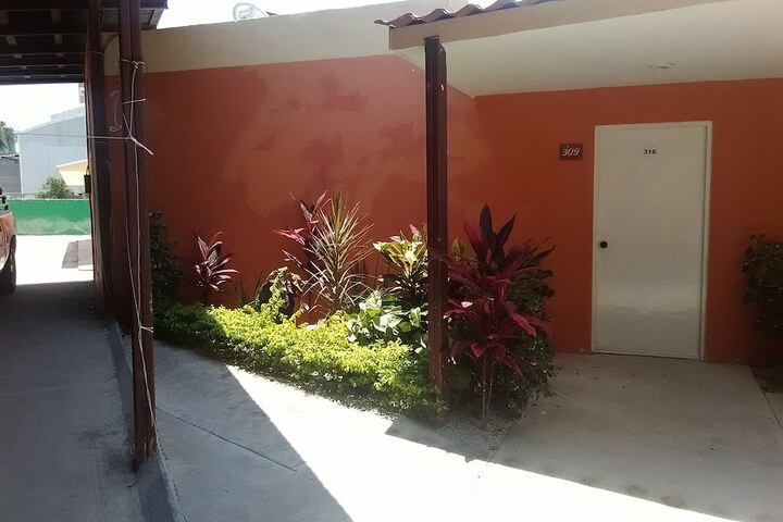 Property Grounds 18 of 23