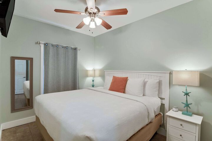 1 King Bed (7 of 31)