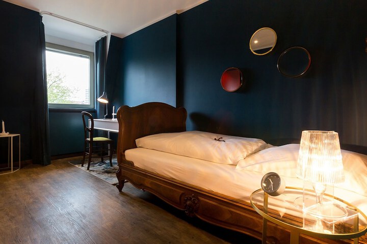 Room 5 of 26