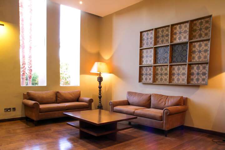Guest Lobby