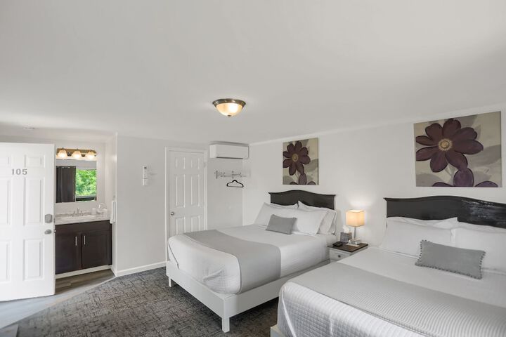 Deluxe Room 2 Queen Beds (4 of 37)