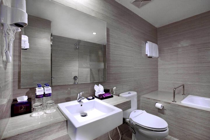 Clean Restrooms