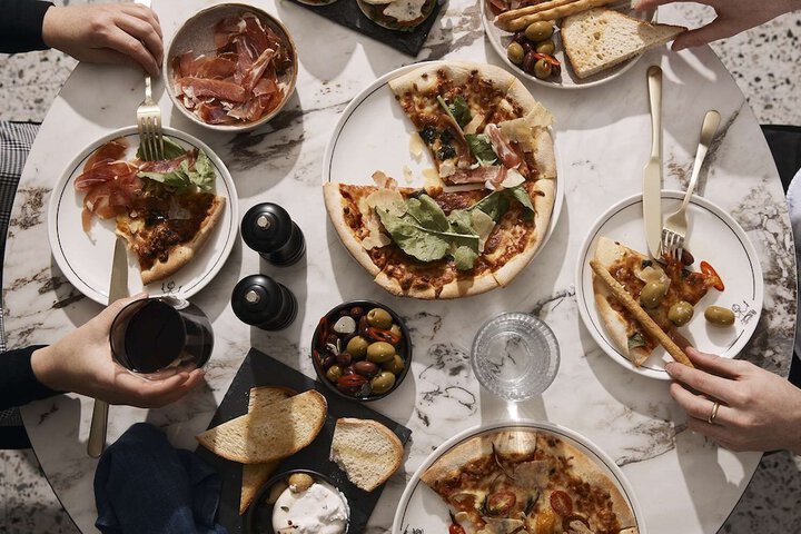 Dining 62 of 78