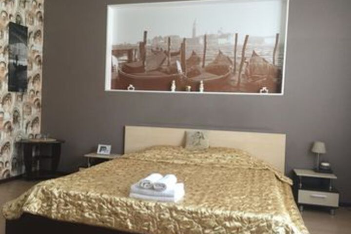 Room 52 of 103