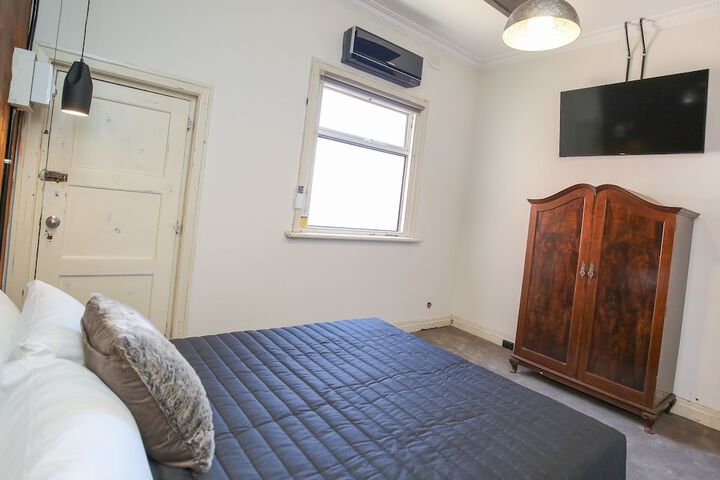 Room 15 of 72