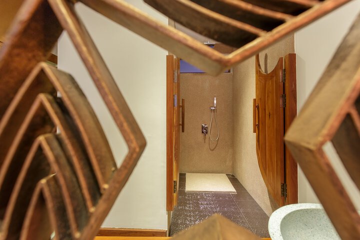 Room 45 of 111