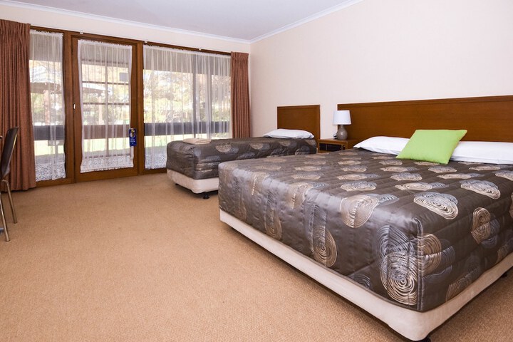 Room 11 of 71