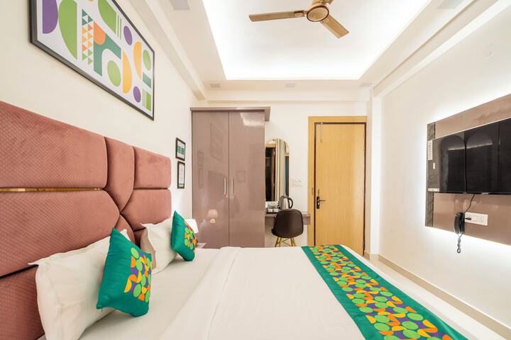 Room 16 of 37