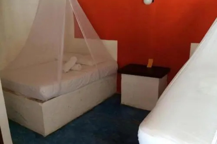 Room 5 of 36
