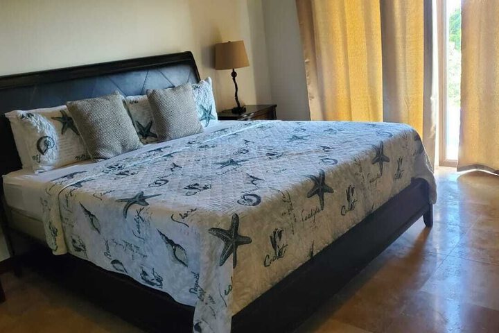 Room 18 of 171