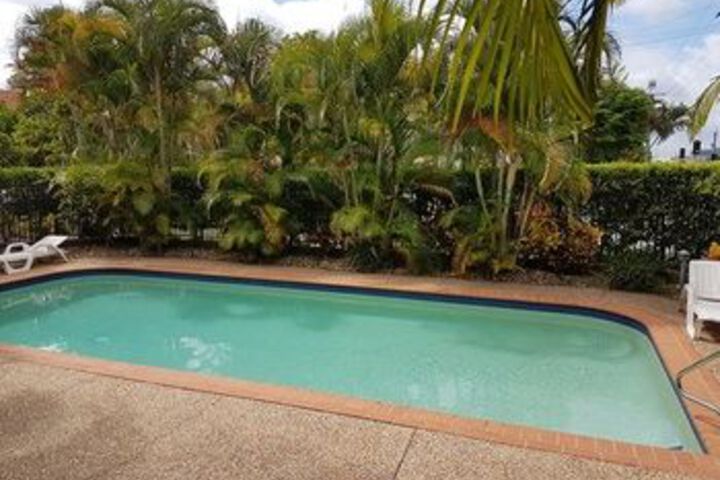 Pool 14 of 16