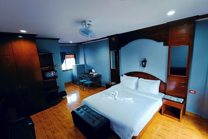 Room 17 of 78