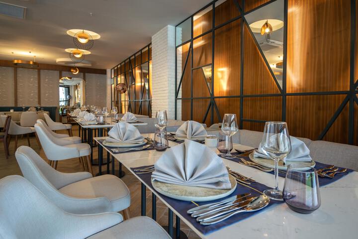 Dining 69 of 115