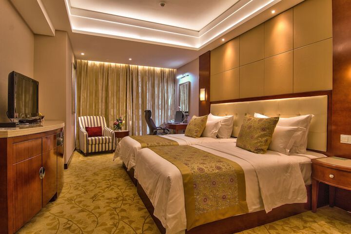 Room 9 of 45