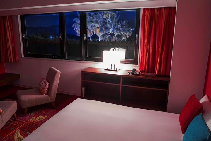Room 15 of 174