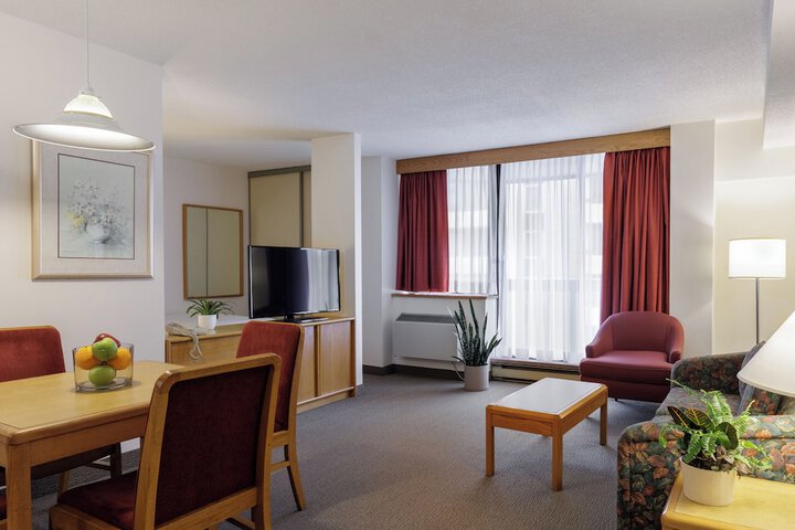 Room 25 of 46