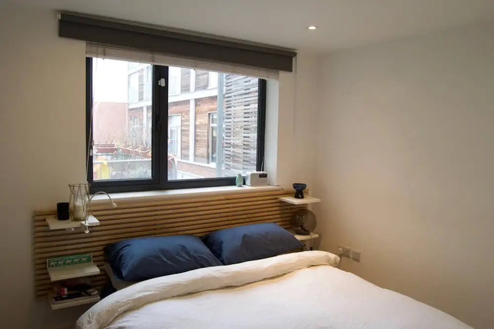 Light and Airy Dalston Living in Convenient Location