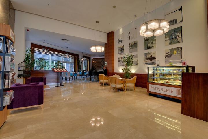 Lobby Photo