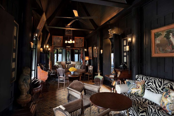 Lounge 82 of 108