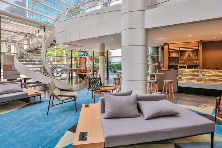 Guest Lobby