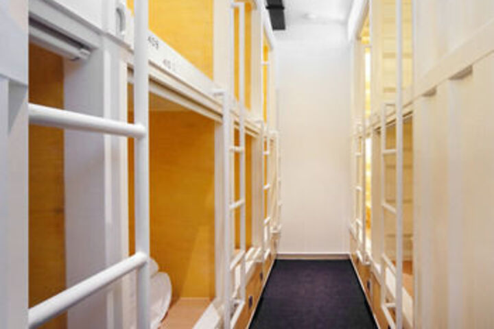 Room 34 of 74