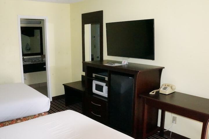 Room 14 of 34