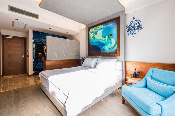 Room 5 of 35