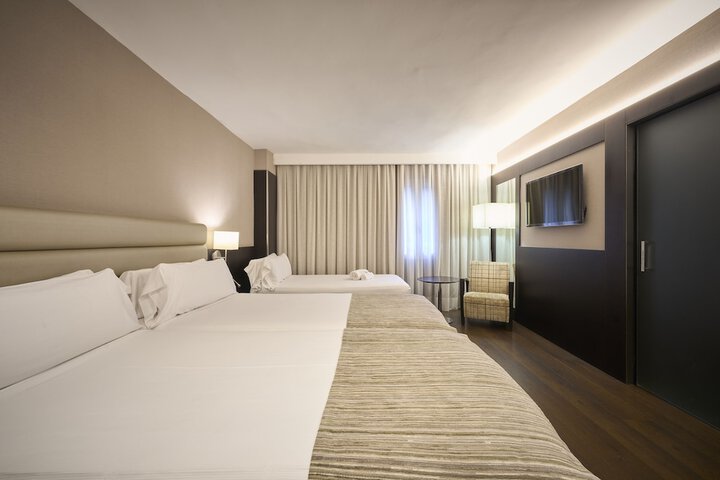 Room 14 of 46