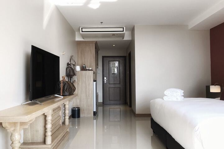 Room 15 of 260