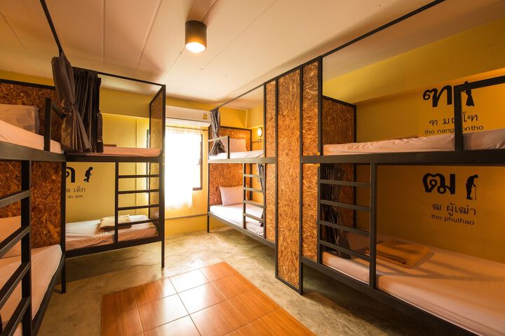 Room 15 of 82