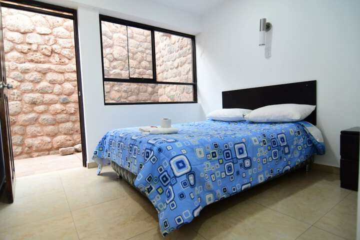 Room 11 of 24