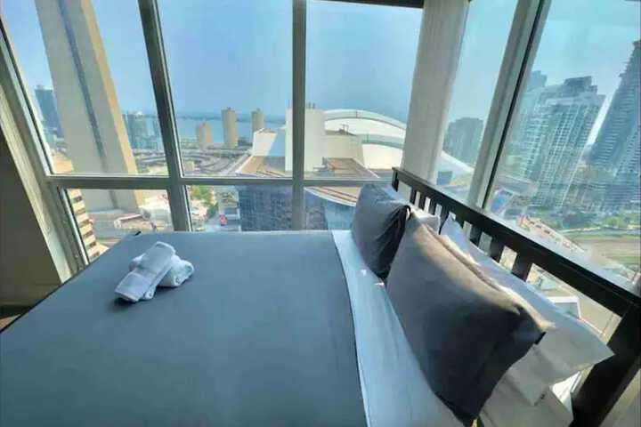 Room 7 of 78