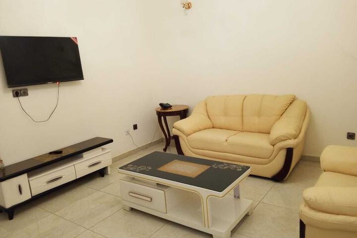 Room 16 of 28