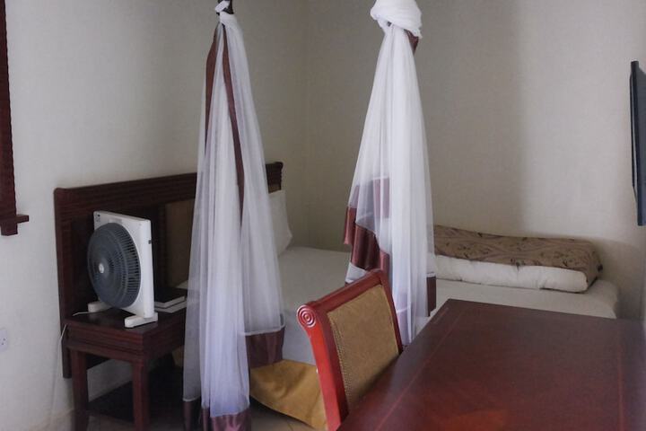 Room 18 of 42