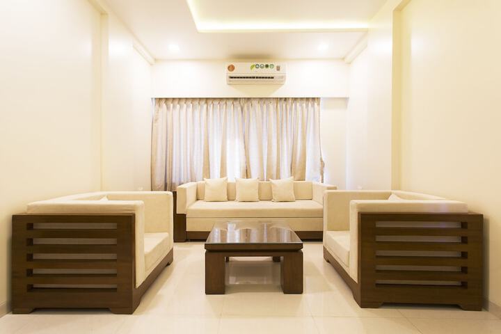 OYO 10355 Hotel SK Regency