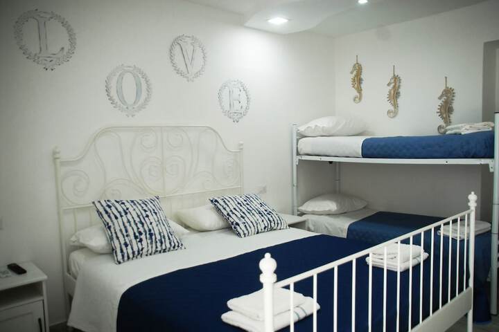 Room 18 of 46