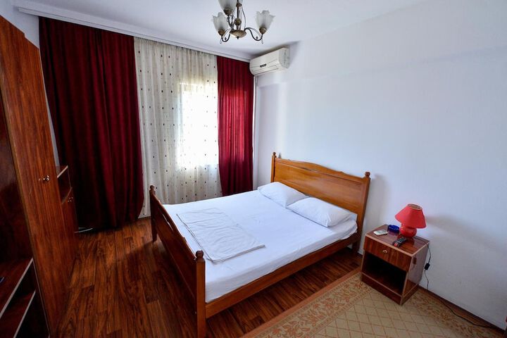 Room 20 of 39